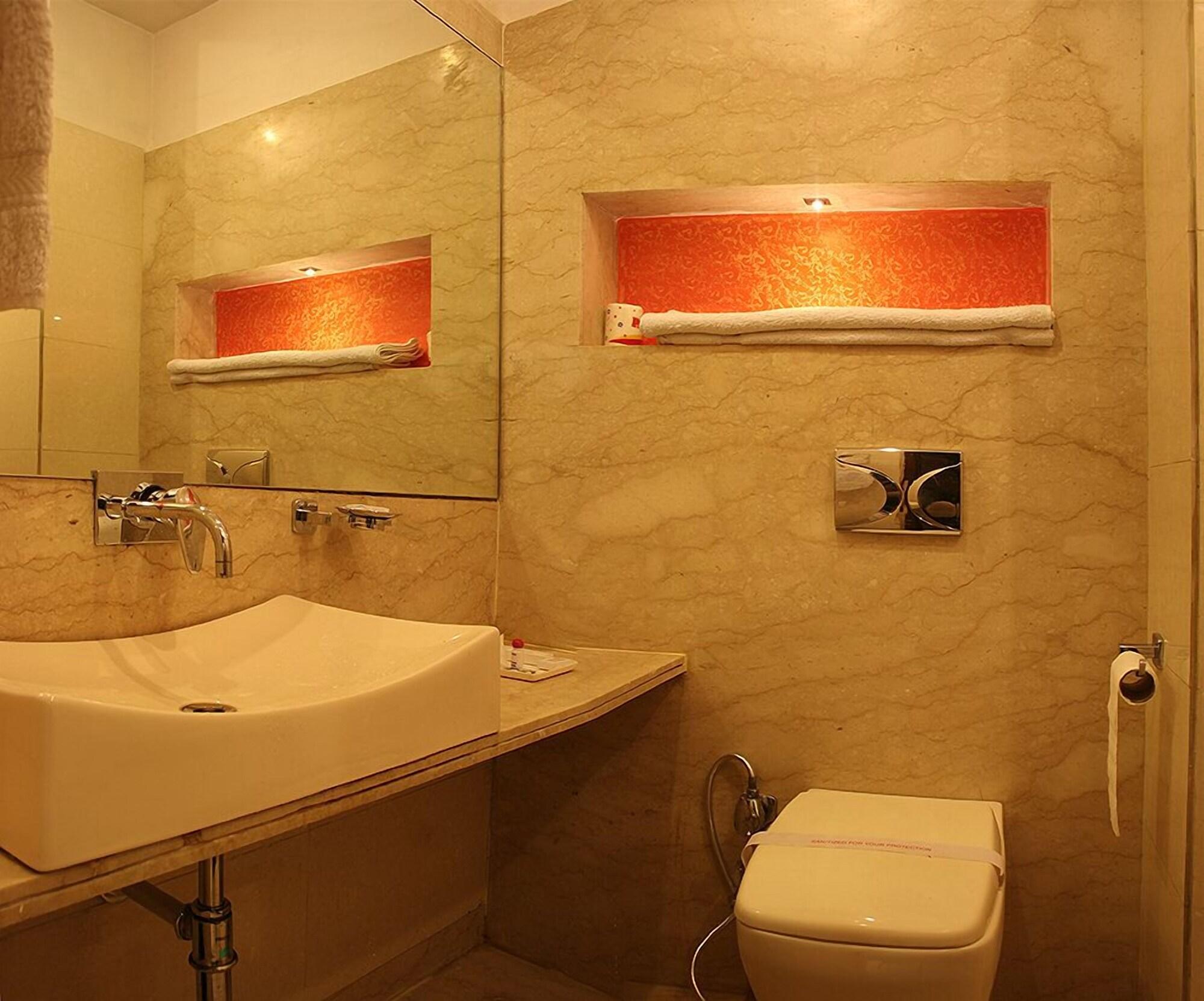Hotel Livasa Inn Near Blk Hospital Delhi  Buitenkant foto