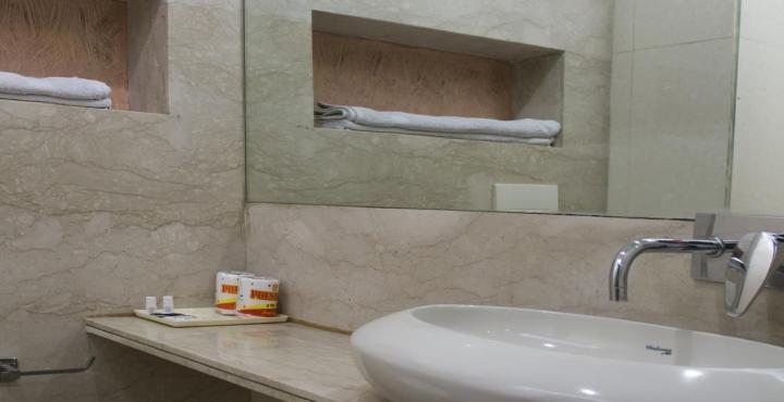 Hotel Livasa Inn Near Blk Hospital Delhi  Buitenkant foto