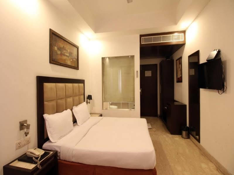Hotel Livasa Inn Near Blk Hospital Delhi  Buitenkant foto